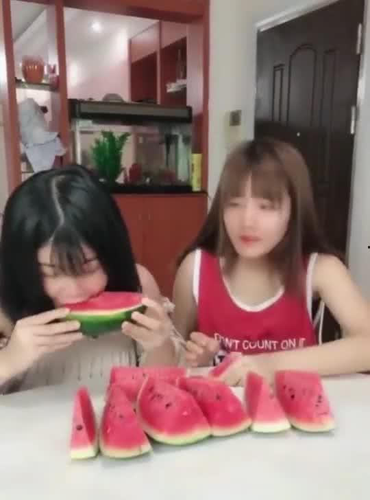 吃瓜妹妹在线观看,揭秘娱乐圈幕后故事