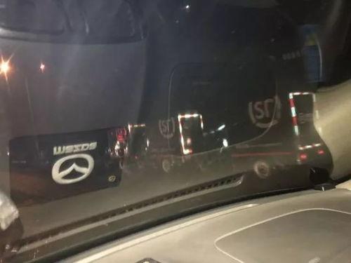 吃瓜顺丰小哥,吃瓜背后的快递传奇